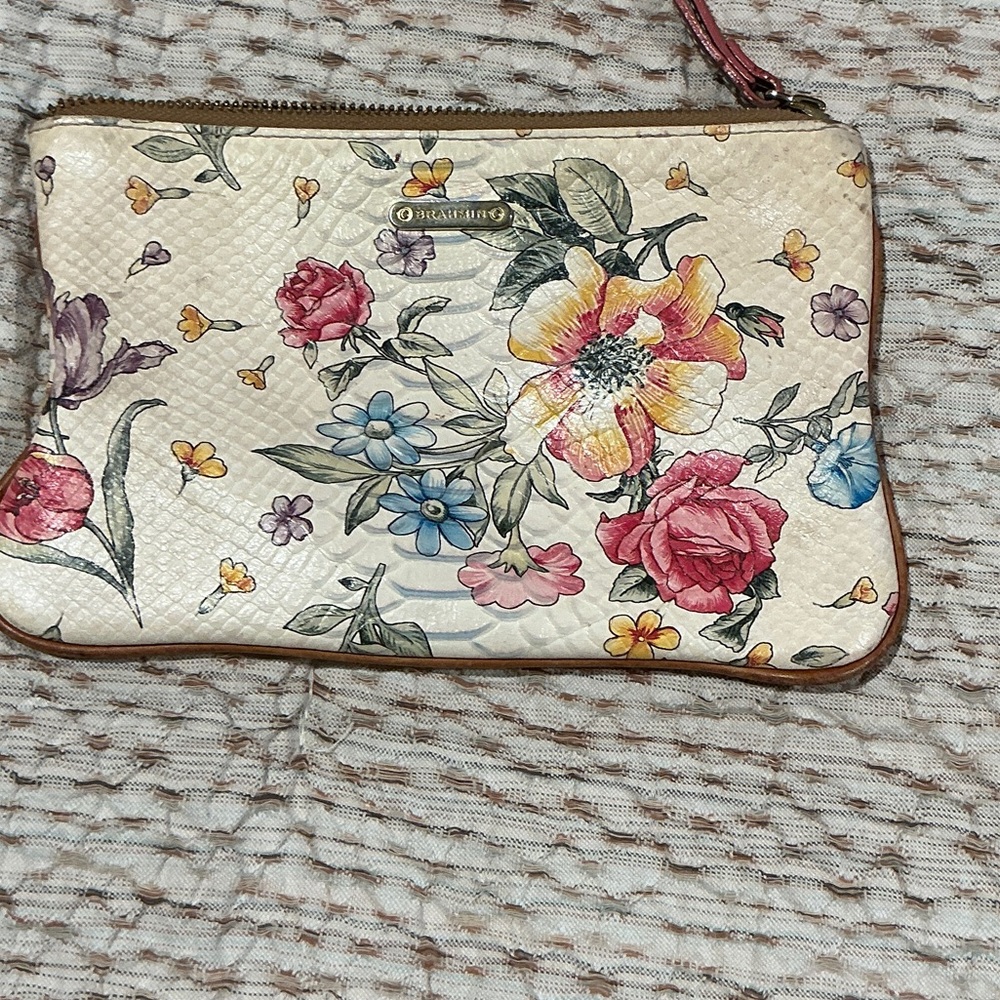 Floral Cream Clutch